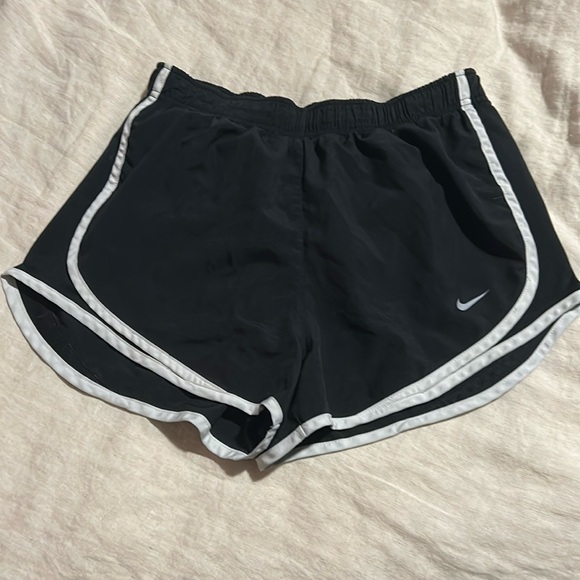 Nike dri-fit running shorts - Picture 1 of 2